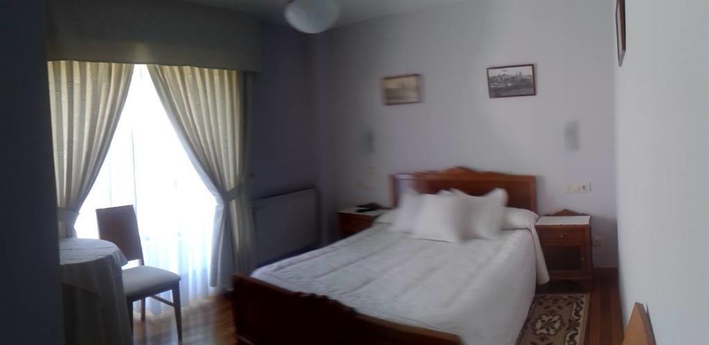 Hostal Pumar سانتياغو دي كومبوستيلا الغرفة الصورة