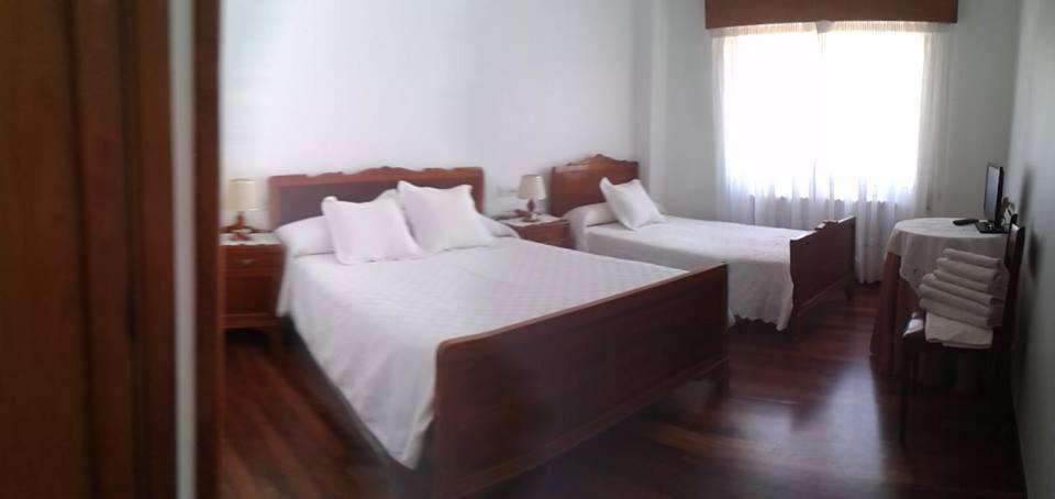 Hostal Pumar سانتياغو دي كومبوستيلا الغرفة الصورة